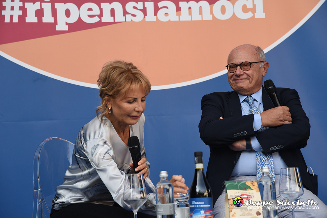 VBS_7883 - Lilli Gruber intervista Massimo Galli Infettivologo.jpg